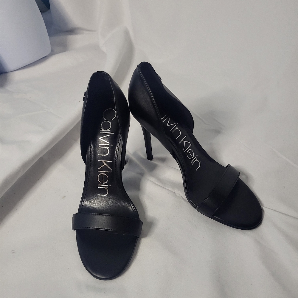 Calvin klein metino heels